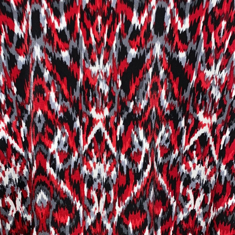 Karen Kane Red and Black Long Sleeve Top - Picture 3 of 4